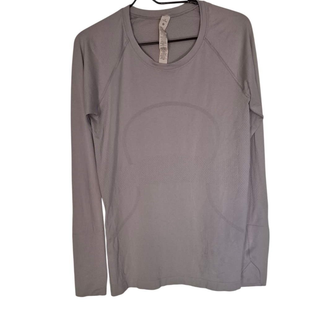 Lululemon Athelica Lavender‎ Long Sleeve Top 10